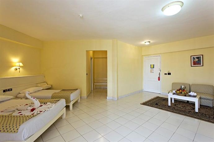 Triton Empire Hotel