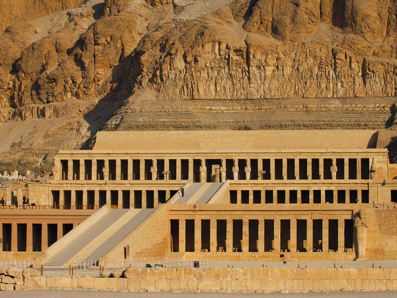 luxor over night 